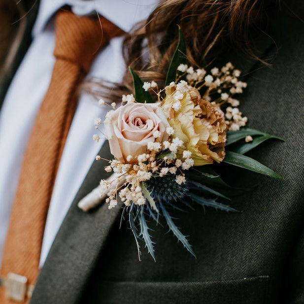 Sandstone Serenity Boutonnière