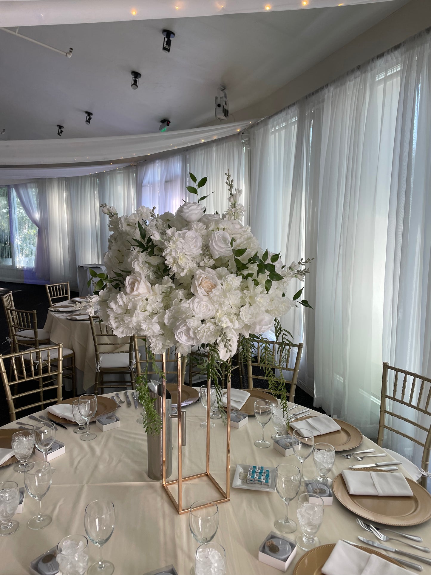 Floral Centerpiece with Stand